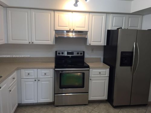 apt-416-721 N Pine Island Rd, Plantation, FL, 33324-1339 | Card Image