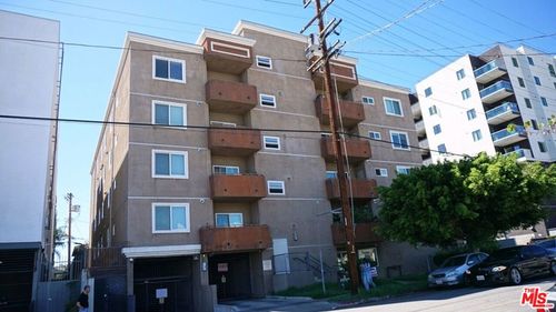 202-1029 S Hobart Blvd, Los Angeles, CA, 90006-3084 | Card Image