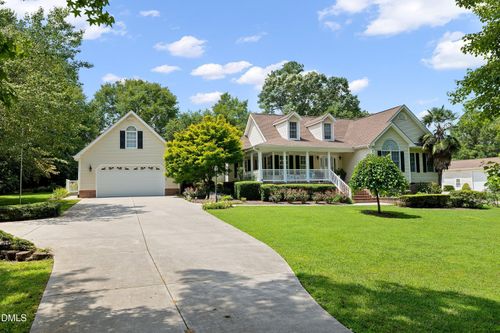 15 Winter Woods Dr, Louisburg, NC, 27549-6425 | Card Image