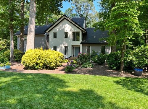 812 Coverdale Ln, Virginia Beach, VA, 23452-3942 | Card Image