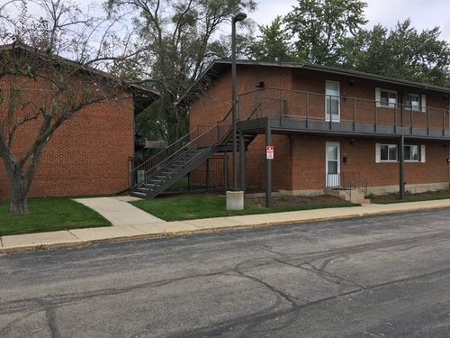 apt-2b-1900 W Knightsbridge Dr, Mount Prospect, IL, 60056-4812 | Card Image