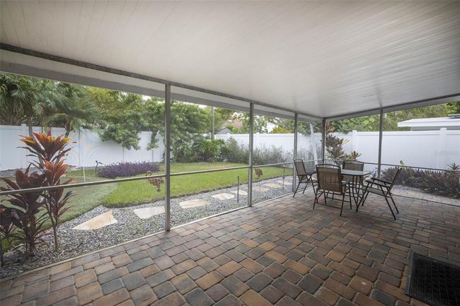15804 3 Rd St E, House other with 2 bedrooms, 2 bathrooms and null parking in REDINGTON BEACH FL | Image 13