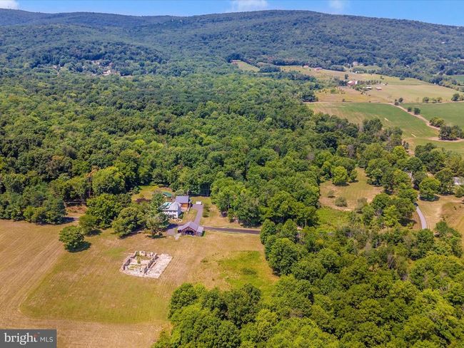 9314 Pear Ln, House other with 4 bedrooms, 3 bathrooms and null parking in FREDERICK MD | Image 43