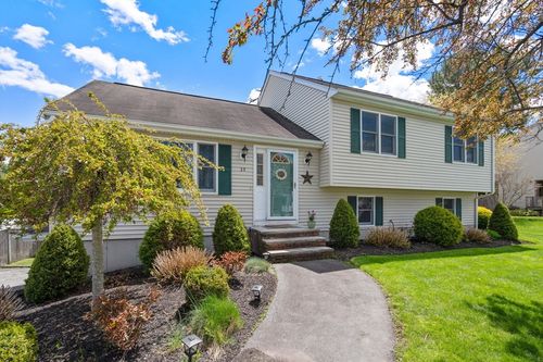 35 Sir Joseph Ct, Taunton, MA, 02780-7710 | Card Image