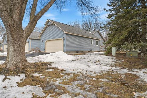 81-2639 Lake Court Cir, Mounds View, MN, 55112-4104 | Card Image