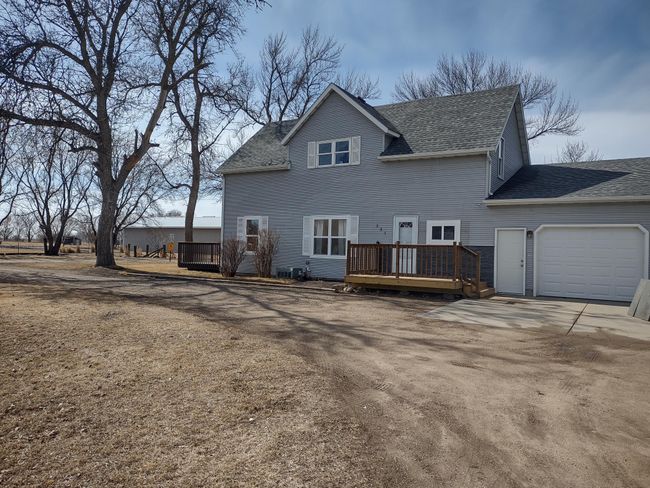 Large front yard | Image 58