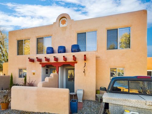 316 Don Fernando St, Taos, NM, 87571 | Card Image