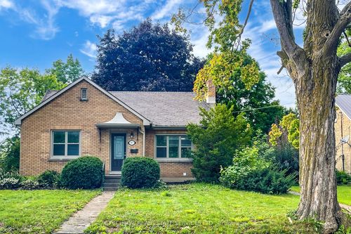 183 Birmingham St E, Mount Forest, ON, N0G2L2 | Card Image