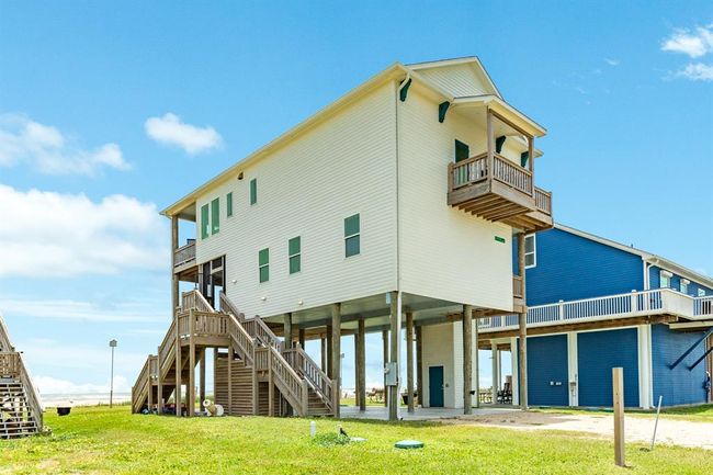 2176 Highway 87, House other with 3 bedrooms, 2 bathrooms and 4 parking in Gilchrist TX | Image 41