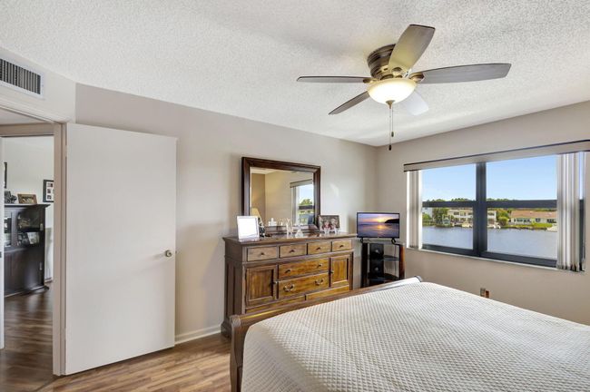 APT-316 - 313 Lake Cir, Condo with 2 bedrooms, 2 bathrooms and null parking in North Palm Beach FL | Image 18