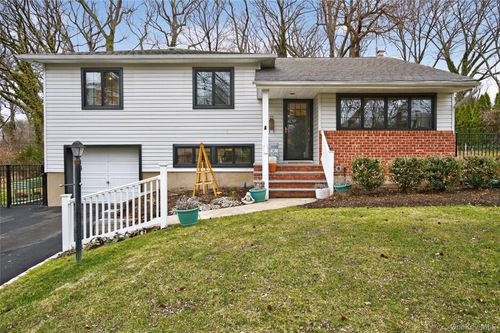 59 Gristmill Ln, Halesite, NY, 11743-2134 | Card Image