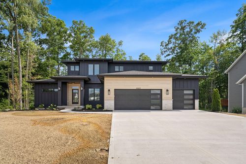 4662 Hidden Ridge Dr, Hudsonville, MI, 49426-9837 | Card Image