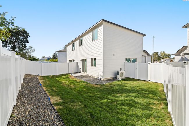 1140 S Underwood Pl, Home with 0 bedrooms, 0 bathrooms and null parking in Kennewick WA | Image 35