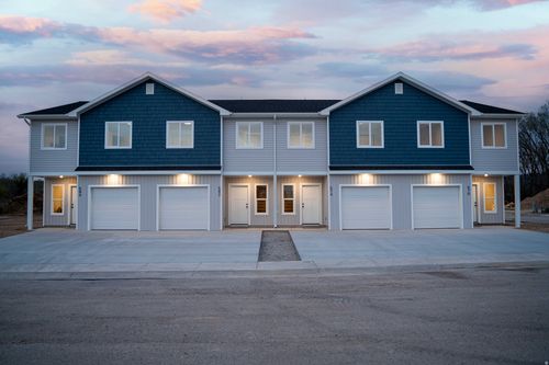 1583 W Partridge Dr, Vernal, UT, 84078-3940 | Card Image