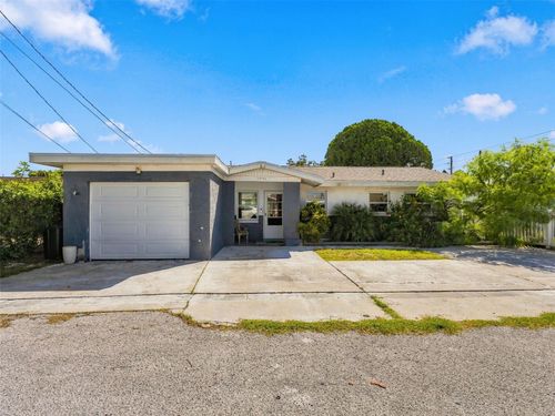13730 Melanie Ave, HUDSON, FL, 34667-1549 | Card Image