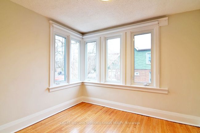 UPPER - 4 Columbine Ave, House other with 4 bedrooms, 2 bathrooms and null parking in Toronto ON | Image 13