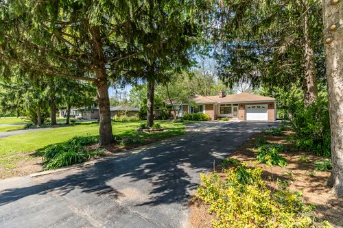 9430 Hilltop Dr, Saint John, IN, 46373-9574 | Card Image