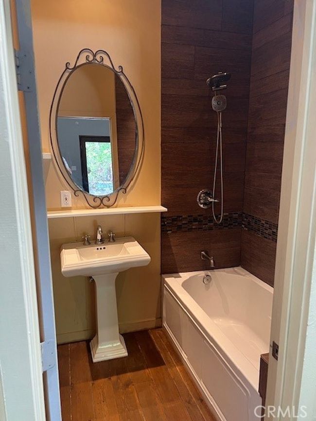 14720 Valerio St, House other with 5 bedrooms, 4 bathrooms and 2 parking in Van Nuys CA | Image 17