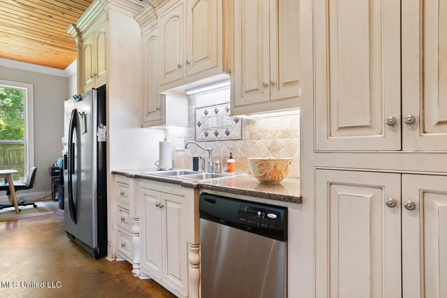 111 Meadow Pointe Cove-10 | Image 11