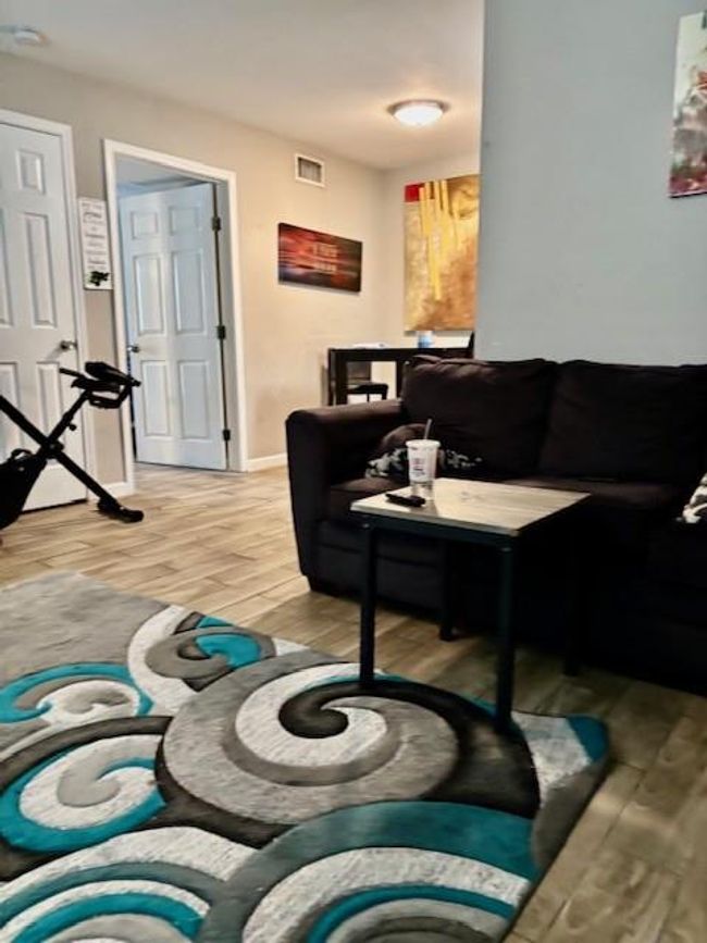 APT-1016 - 6200 W Tidwell Rd, Townhouse with 2 bedrooms, 1 bathrooms and null parking in Houston TX | Image 10