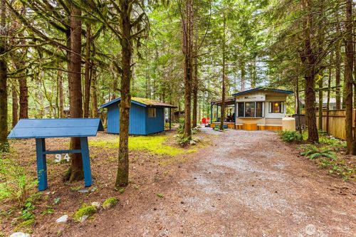 94 4 Christmas Tree Dr, Deming, WA, 98244 | Card Image