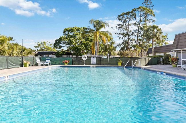 pool | Image 9