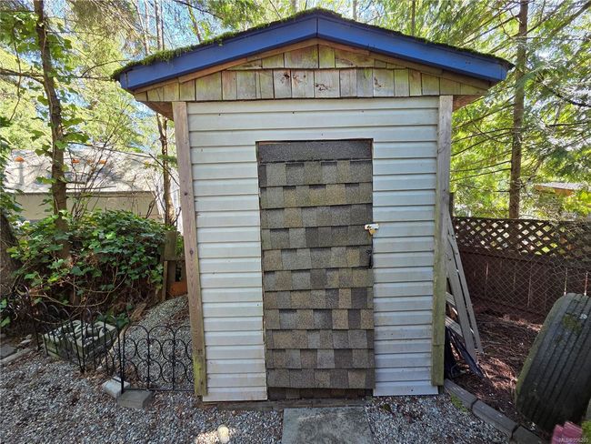 Detached, lockable Storage! | Image 11