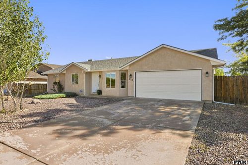 712 S Fleming Dr, Pueblo West, CO, 81007-7547 | Card Image