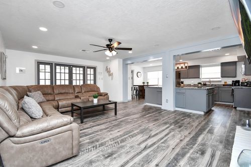 15711 Creekhaven Dr, Houston, TX, 77084-3609 | Card Image