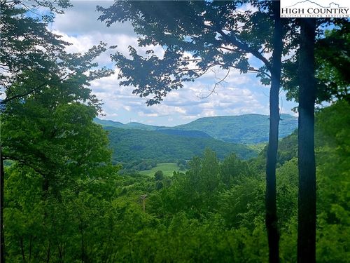 39 Skycamp Trl, Banner Elk, NC, 28604 | Card Image