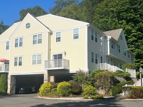 apt-28-631 Danbury Rd, Ridgefield, CT, 06877-2725 | Card Image