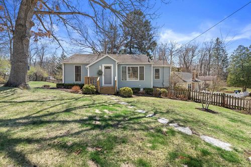 523 Valley Road, Twin Lakes, WI, 53181 | Card Image