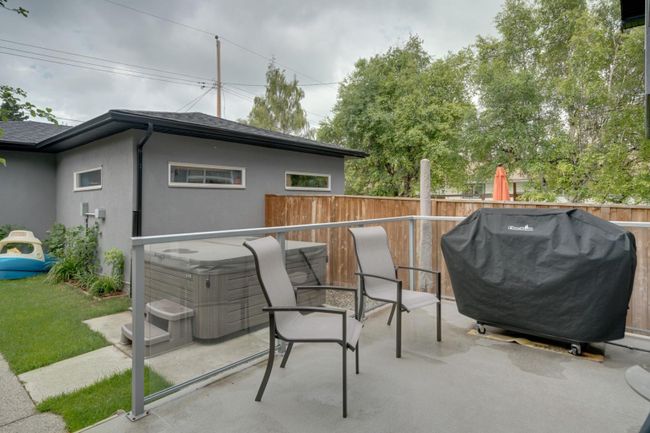 507 37 Street Sw, Home with 5 bedrooms, 4 bathrooms and 3 parking in Calgary AB | Image 40