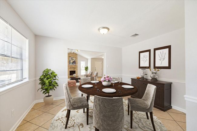 Breakfast area. *Virtually Staged | Image 4
