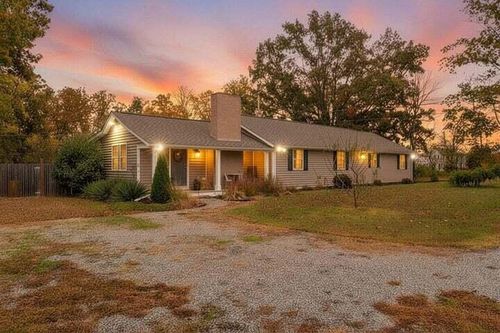 945 Burnt Chimney Rd, Wirtz, VA, 24184-4262 | Card Image