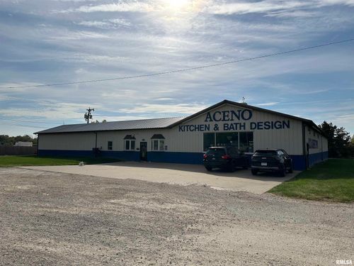 7475 State St, Bettendorf, IA, 52722-5522 | Card Image