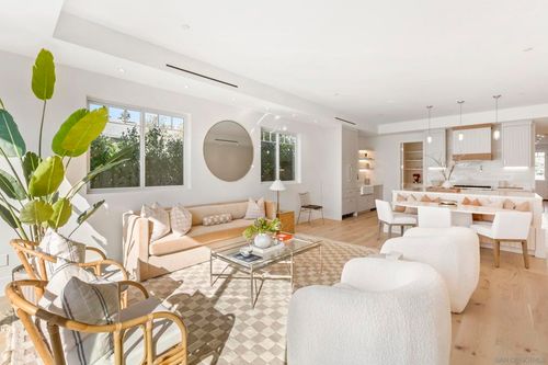 7216 Fay Ave, La Jolla, CA, 92037-5514 | Card Image