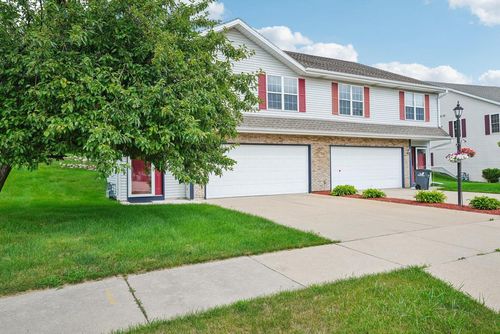 2204 Patrick Lane, Waukesha, WI, 53188 | Card Image