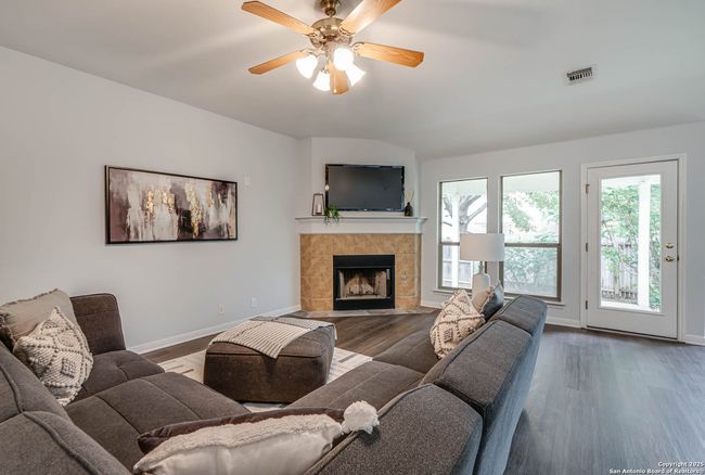 9212 Holly Star, House other with 4 bedrooms, 2 bathrooms and null parking in Helotes TX | Image 13