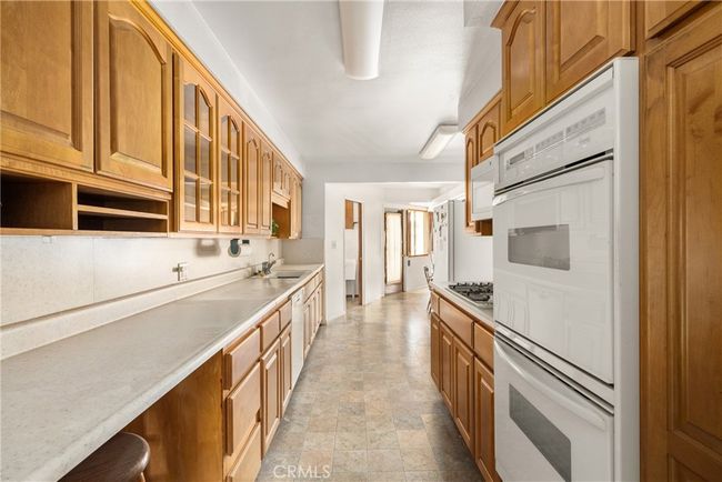 2102 E Napa Pl, House other with 3 bedrooms, 3 bathrooms and 2 parking in Anaheim CA | Image 18