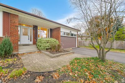 2136 Davebrook Rd, House other with 4 bedrooms, 3 bathrooms and 4 parking in Mississauga ON | Image 2