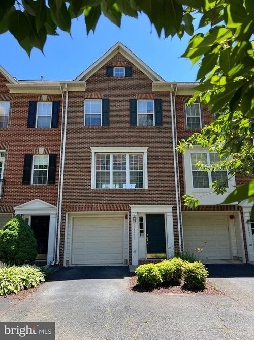 1439 N Scott St, ARLINGTON, VA, 22209-2964 | Card Image
