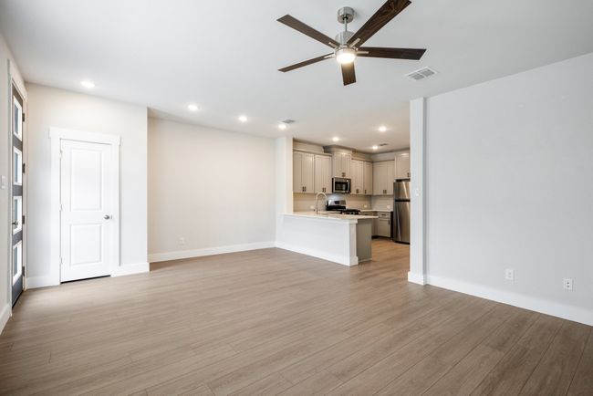 4502 Smokey Quartz Ln, Townhouse with 2 bedrooms, 3 bathrooms and null parking in Arlington TX | Image 6