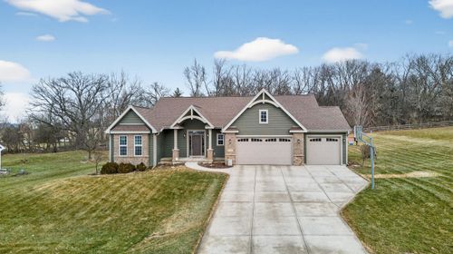 3092 Parker Pass, Bristol, WI, 53590 | Card Image