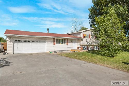 6340 N Northside Cir, Idaho Falls, ID, 83401-5619 | Card Image