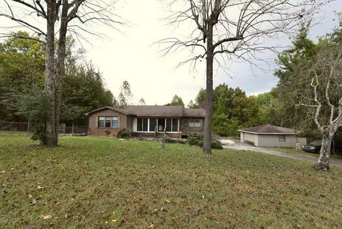 156 Ridgerest Dr, Spring City, TN, 37381-5248 | Card Image