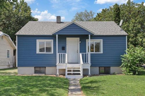 4521 N Lidgerwood St, Spokane, WA, 99207-1548 | Card Image