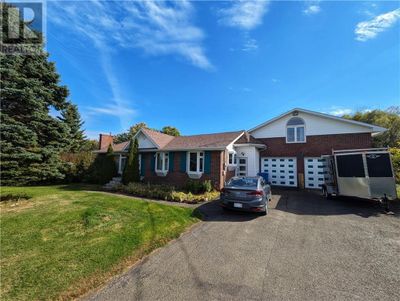 8 Pat Carney Rd, House other with 4 bedrooms, 3 bathrooms and null parking in Black Point NB | Image 1