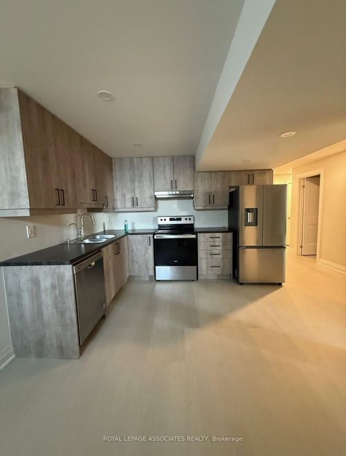 basement-45 John St W, Bradford, ON, L3Z0J1 | Card Image