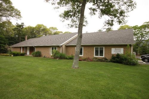 10 Edgerton Dr, North Falmouth, MA, 02556-2820 | Card Image